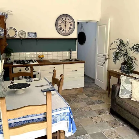 Lavande Apartment *